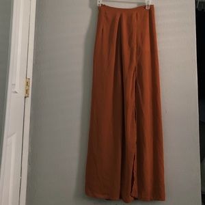 Maxi skirt w slit